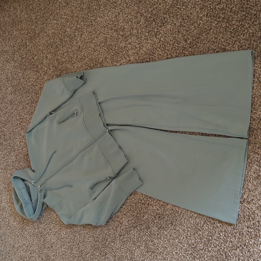 Old Navy Active Powerchill Set